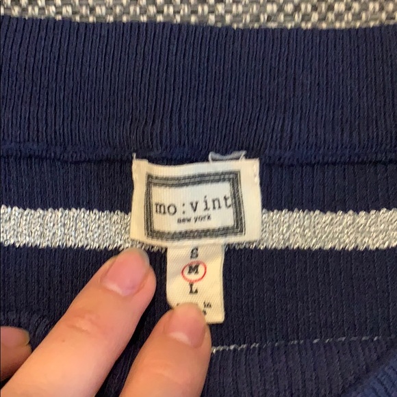 Mo Vint Off the Shoulder Crop Top - Picture 4 of 4